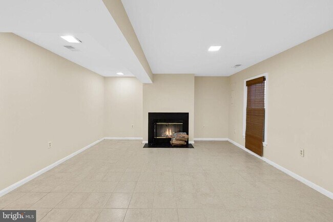 Building Photo - 10326 Colony Park Dr