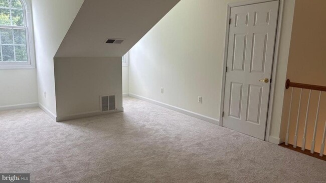 Building Photo - 8894 Ashgrove House Ln