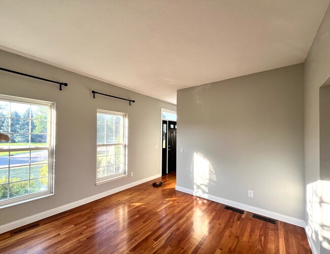 Building Photo - 17093 Isleton Ave