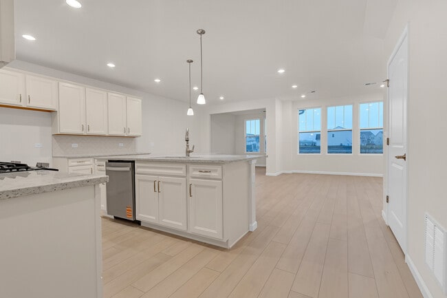 Building Photo - 668 Switchgrass Wy