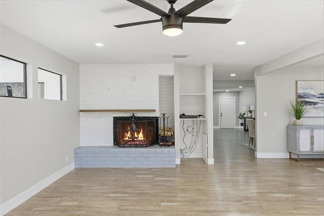 Building Photo - 1566 Woodfield Ct