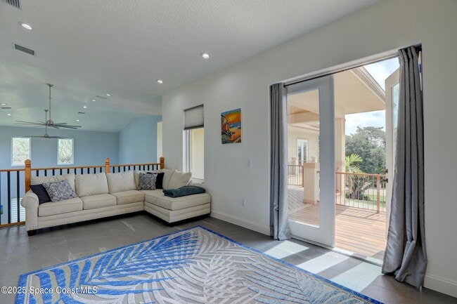 Building Photo - 7785 Grand Oak Cir