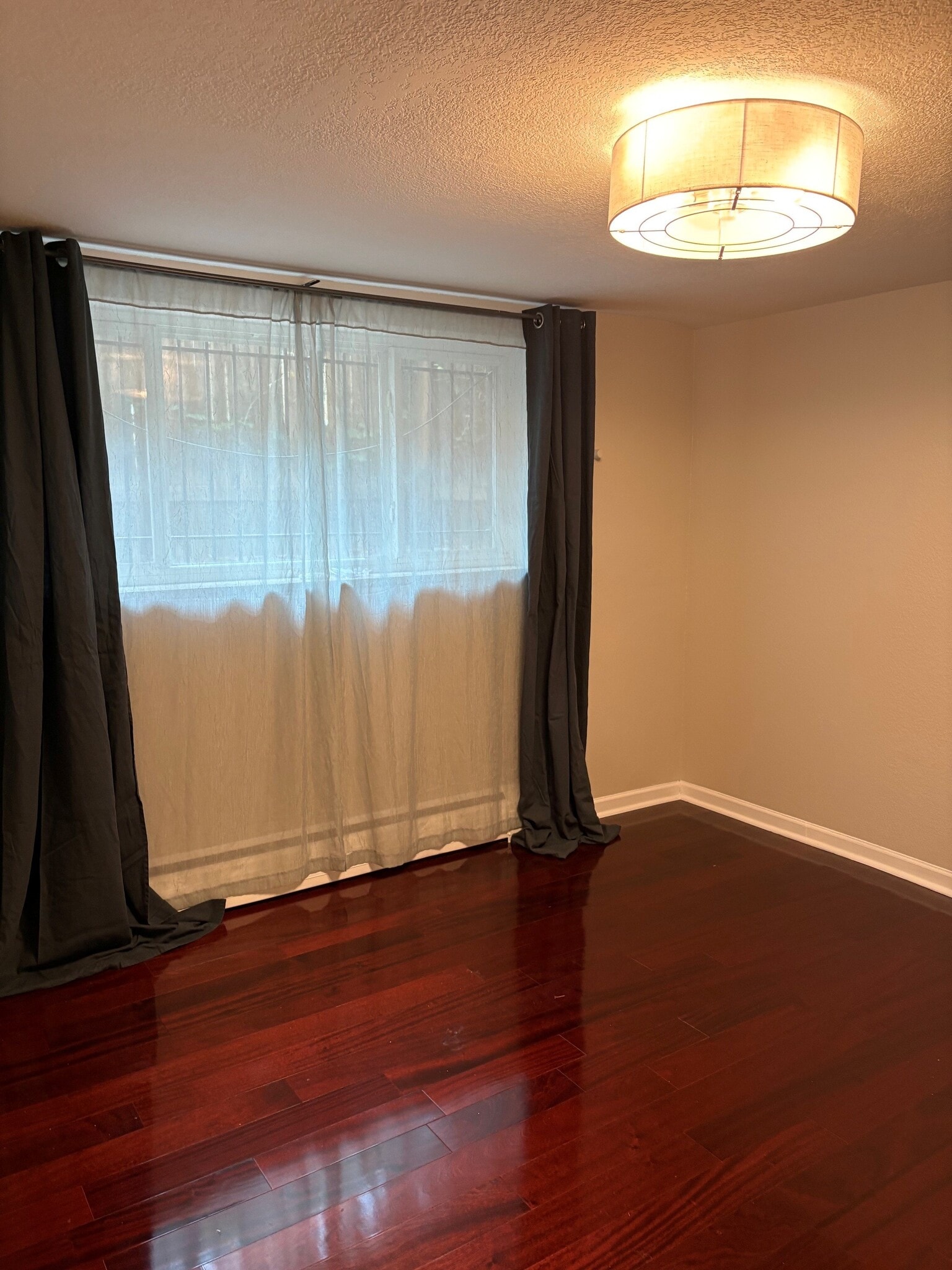 Bedroom - newly pained, unfurnished - 200 Sherman St