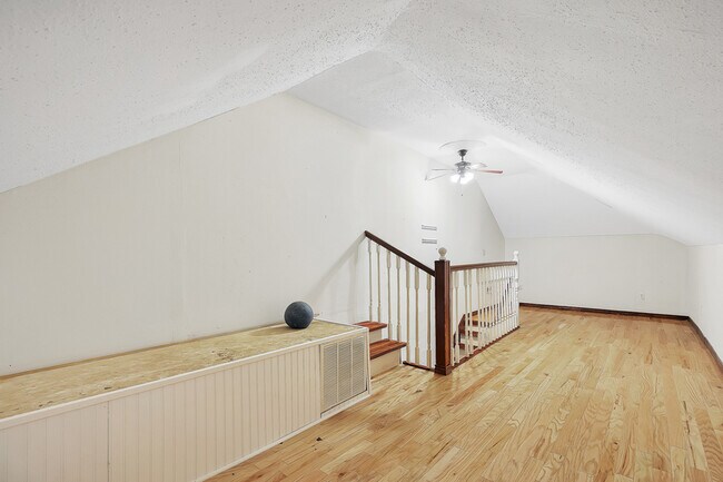 Building Photo - 2426 Quail Ridge Ln SW