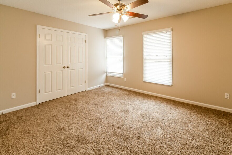 Building Photo - 7807 Teal Lake Cove