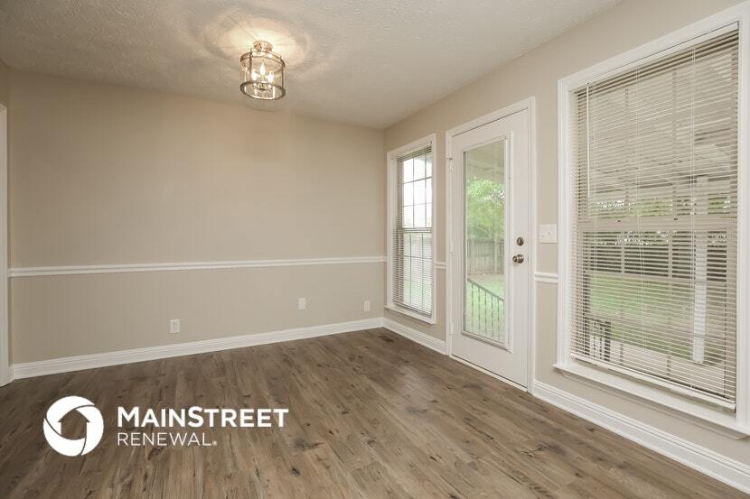 Building Photo - 2319 Centertree Dr