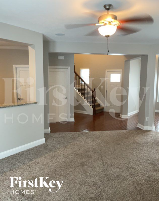 Building Photo - 5928 Aldridge Dr