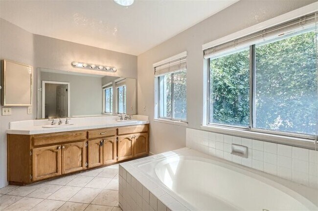 Building Photo - 4123 Pebble Oaks Ct, Antelope, CA, 95843