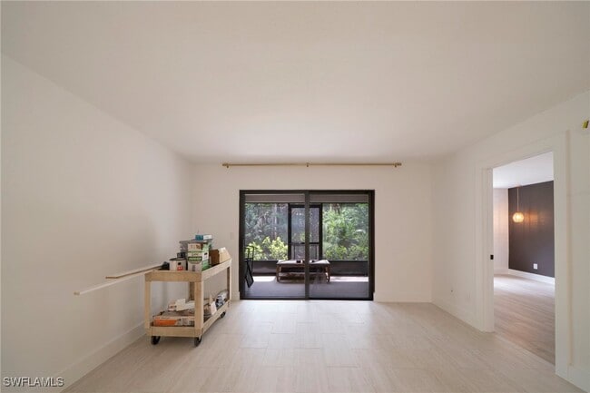 Building Photo - 17456 Silver Fox Dr