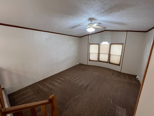 Building Photo - 3 Bedroom 2 Bath High-End Mobile Home with...