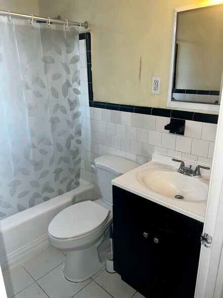 Building Photo - 5720 Simmonds Ave