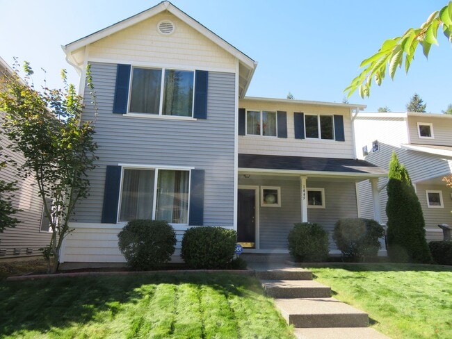 Primary Photo - 1449 Burnside Pl