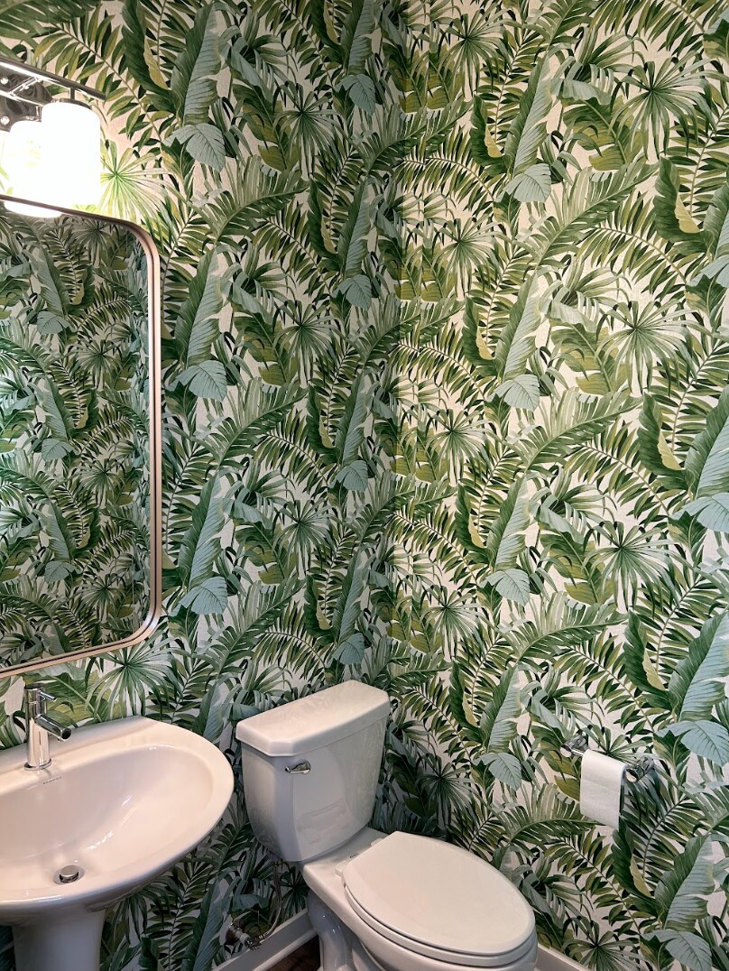 Powder Room - 6507 SE Genrosa St