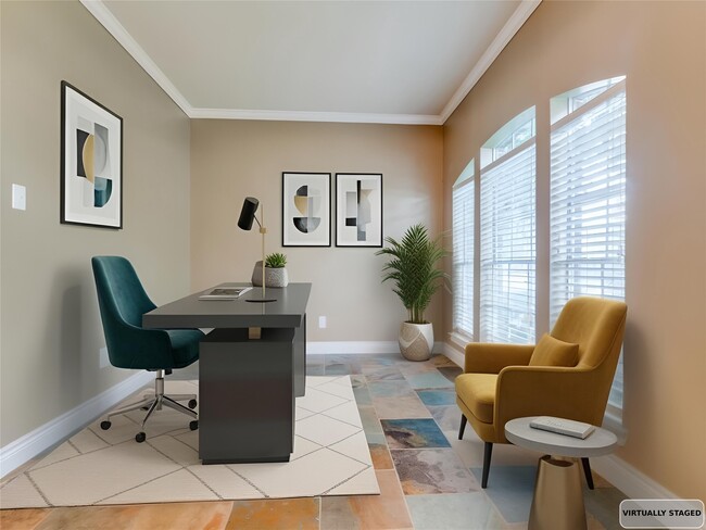 Building Photo - 1319 Park Wind Dr