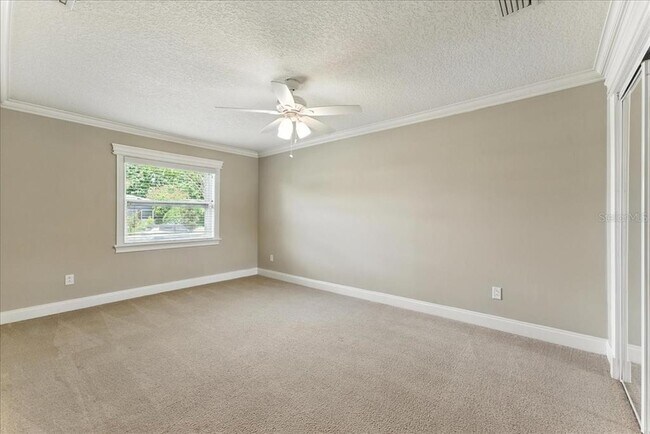 Building Photo - 1067 Chokecherry Dr