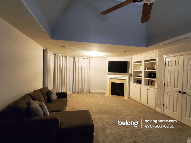 Building Photo - 476 Wallis Farm Way