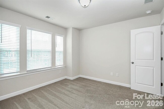 Building Photo - 9328 Glenburn Ln