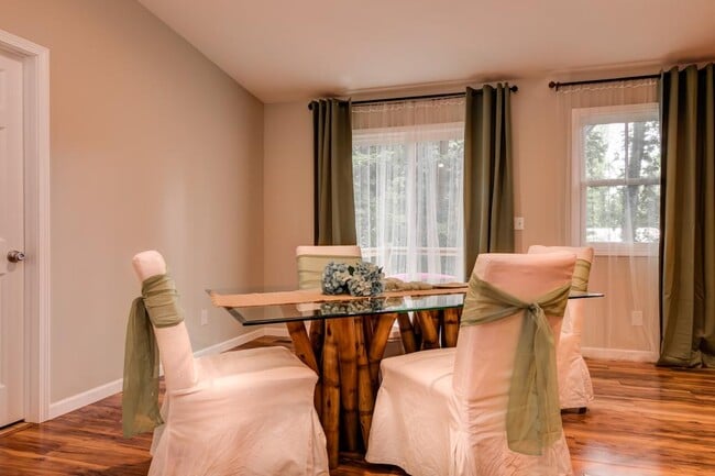 Building Photo - 15 Sand Hill School Rd