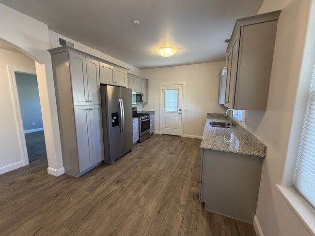 Building Photo - 1405 Harmony Ct