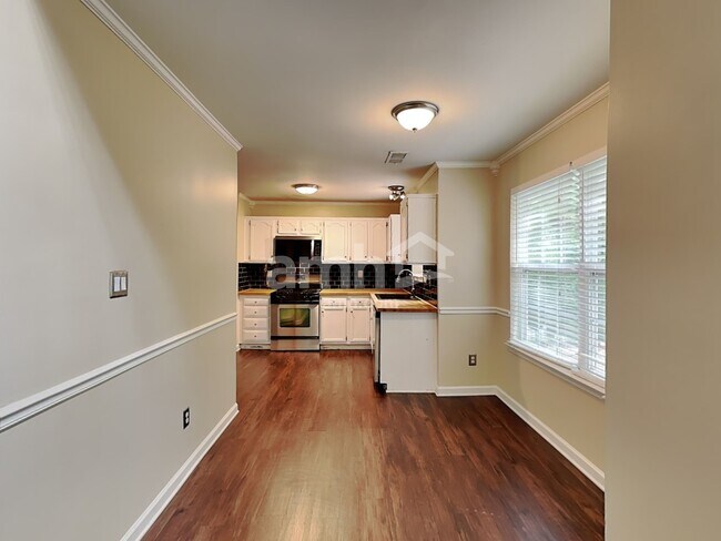 Building Photo - 7614 Henderson Park Rd