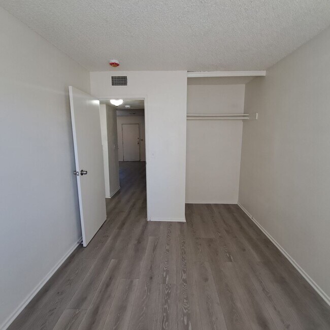 Building Photo - 156 Judy Ln