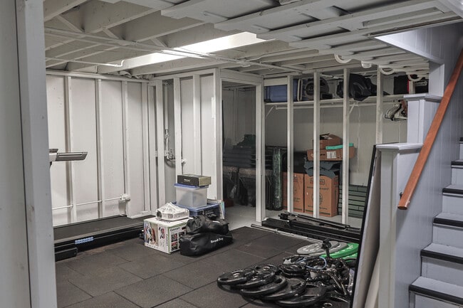 Building Photo - 227 N Butterfield Rd