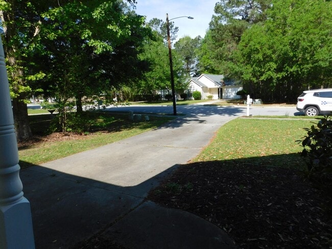 Building Photo - 208 Tobiano Dr