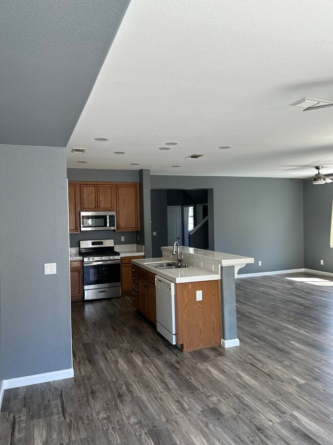 Primary Photo - Newly Remodeled 3-Bed Home in Lathrop
