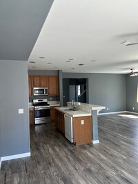 Building Photo - Newly Remodeled 3-Bed Home in Lathrop