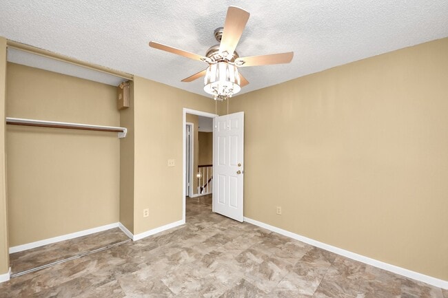 Building Photo - 1111 Cascade Creek Dr