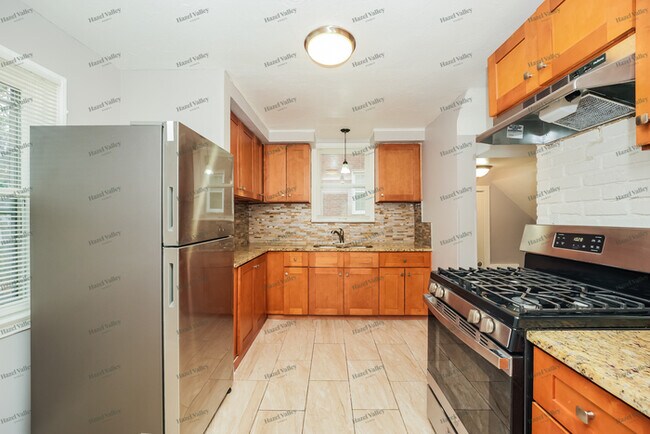 Building Photo - 3531 Woodridge Rd