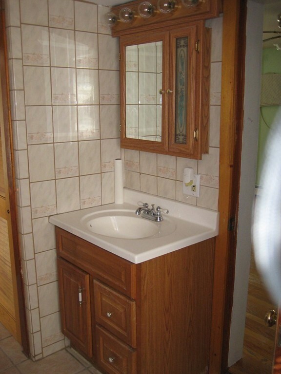 Building Photo - 7 Boline Pl