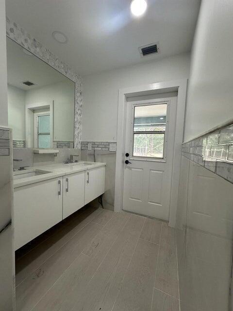Building Photo - 13683 Staimford Dr