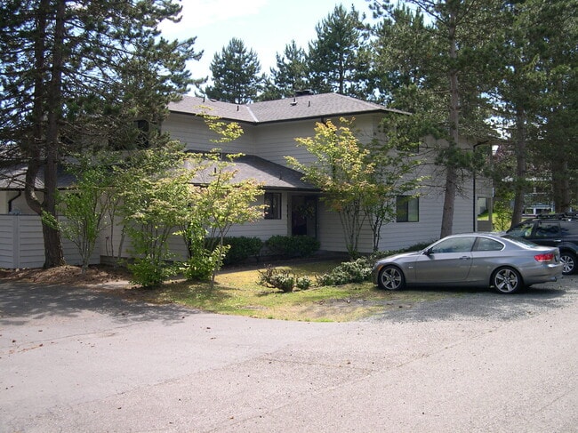 Outside view - 3011 NE 147th St