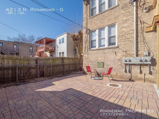 Building Photo - 4213 N. Richmond-G