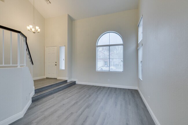 Building Photo - 1738 Toltec Cir