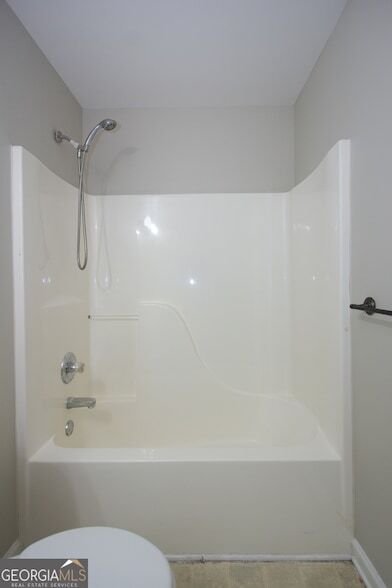 Building Photo - 585 Chapel Walk Ln SE