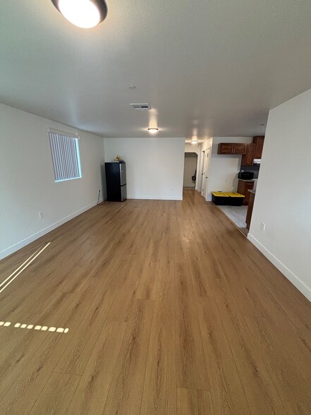 Building Photo - 127 W 93rd St