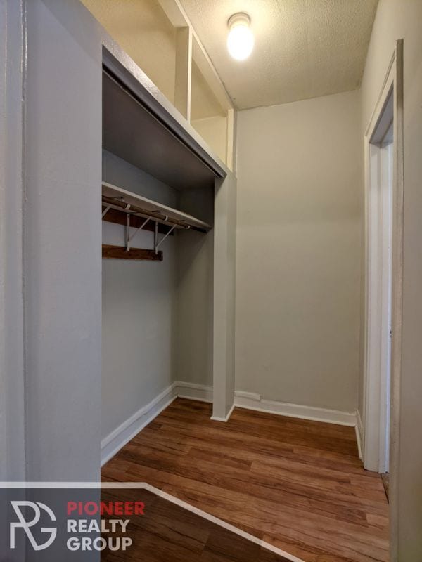 Building Photo - 2827 N Burling St