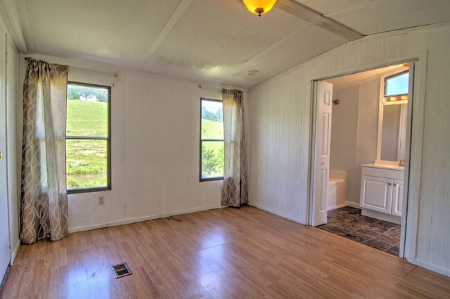 Building Photo - 4444 Morning Star Cir