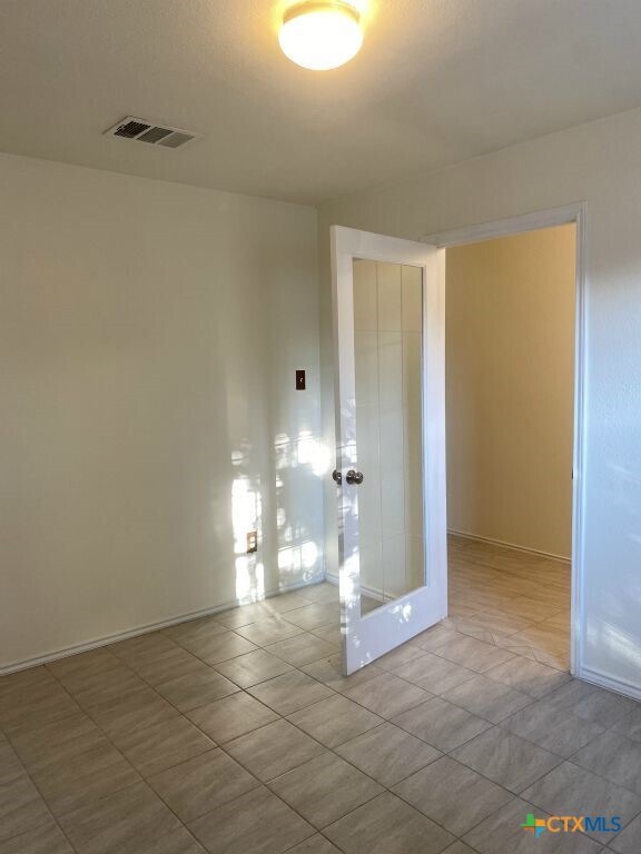 Building Photo - 9011 Sandyford Ct