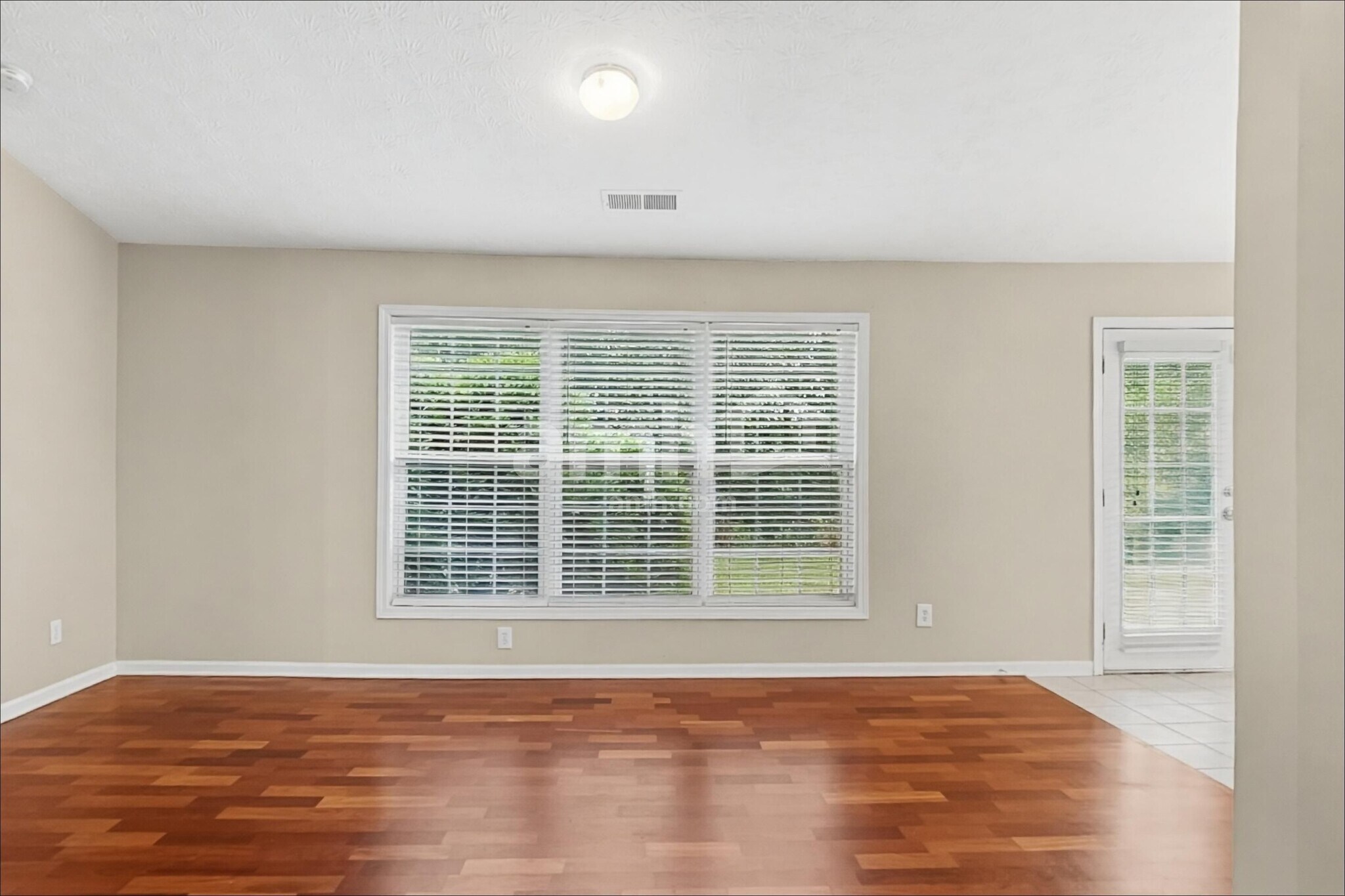 Building Photo - 3262 Millhollow Ter