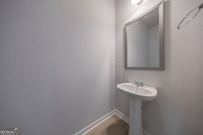 Building Photo - 931 Park Pl St