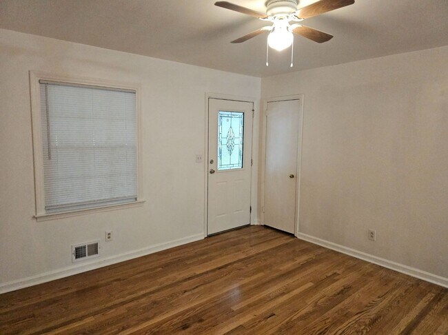 Building Photo - Morrow's Latest Renovated 3 Bedroom, 1.5 B...