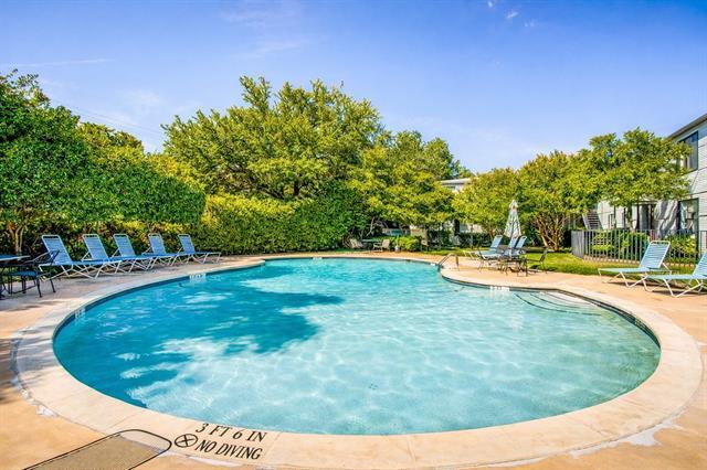 Building Photo - 4924 Lahoma St