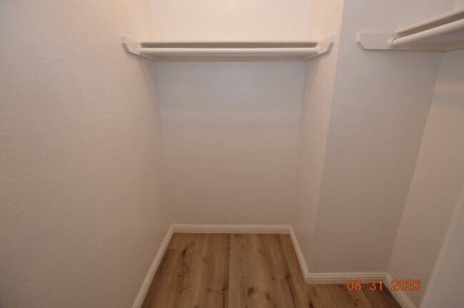 Building Photo - 5265 Child Ct