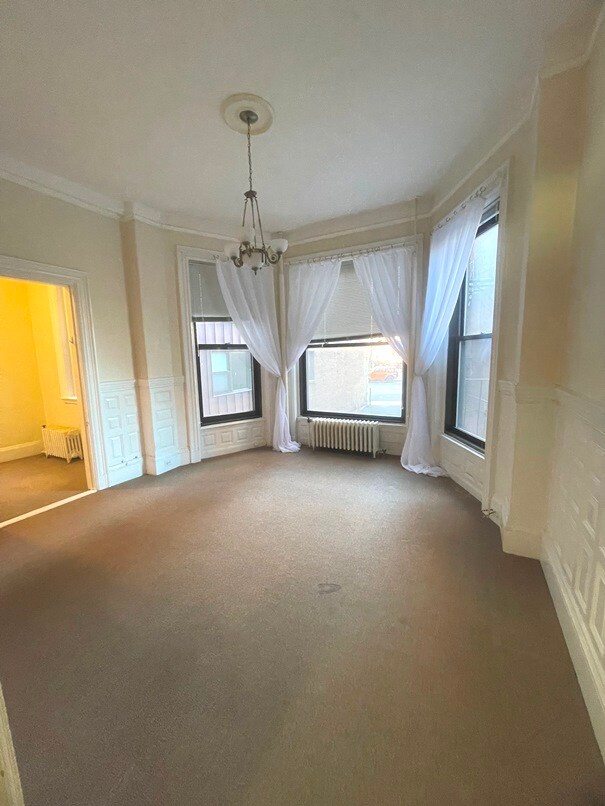 Building Photo - 471 Commonwealth Ave