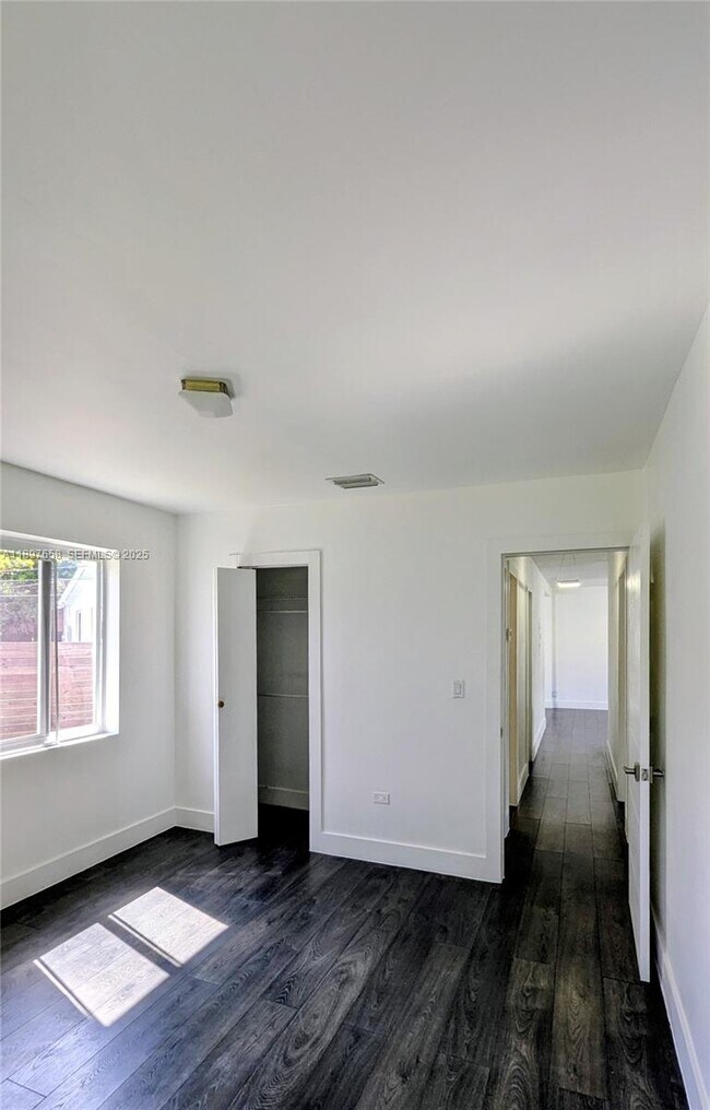 Building Photo - 340 NW 132nd St