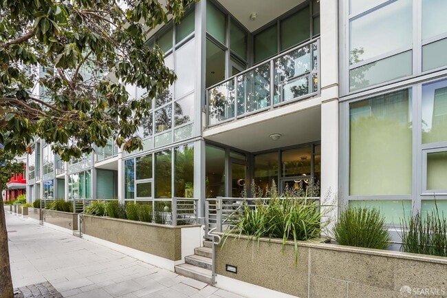 Building Photo - 420 Mission Bay Boulevard North