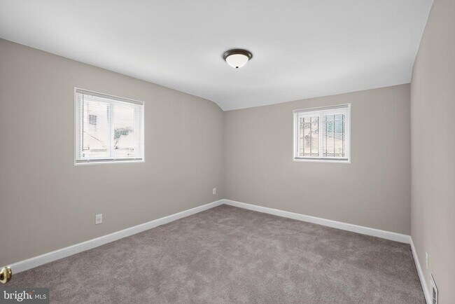 Building Photo - 11102 Bucknell Dr